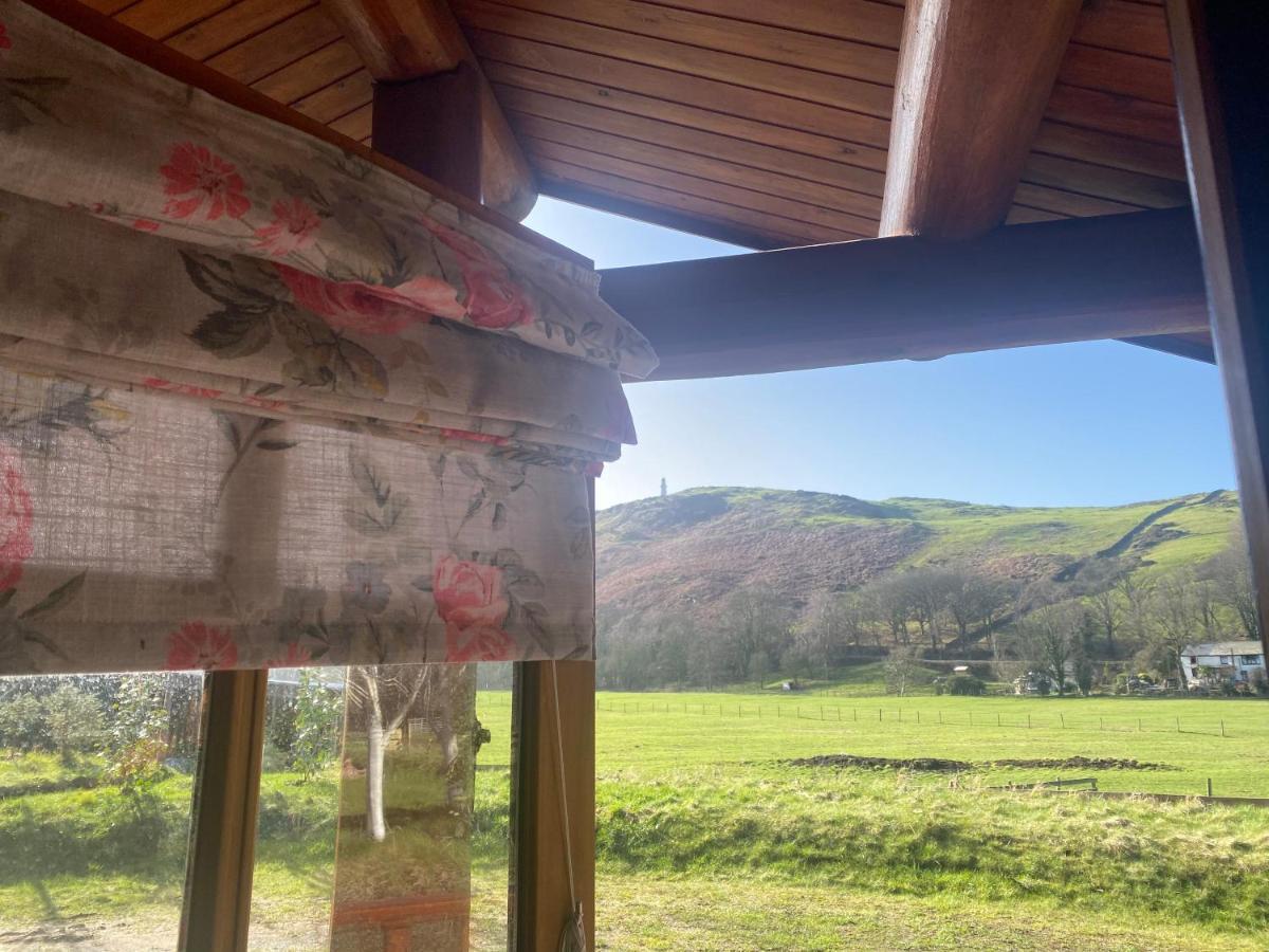 Log Home Village Ulverston Exterior foto