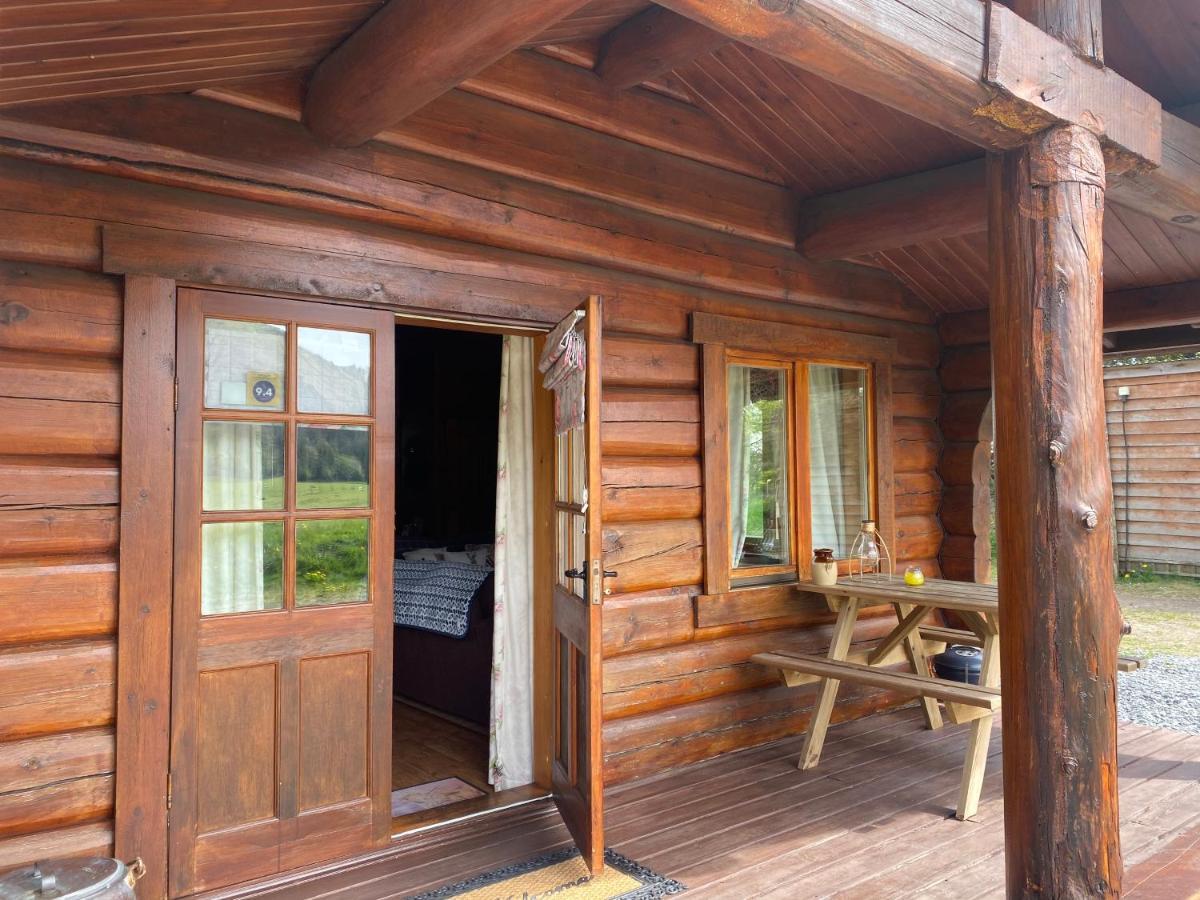 Log Home Village Ulverston Exterior foto